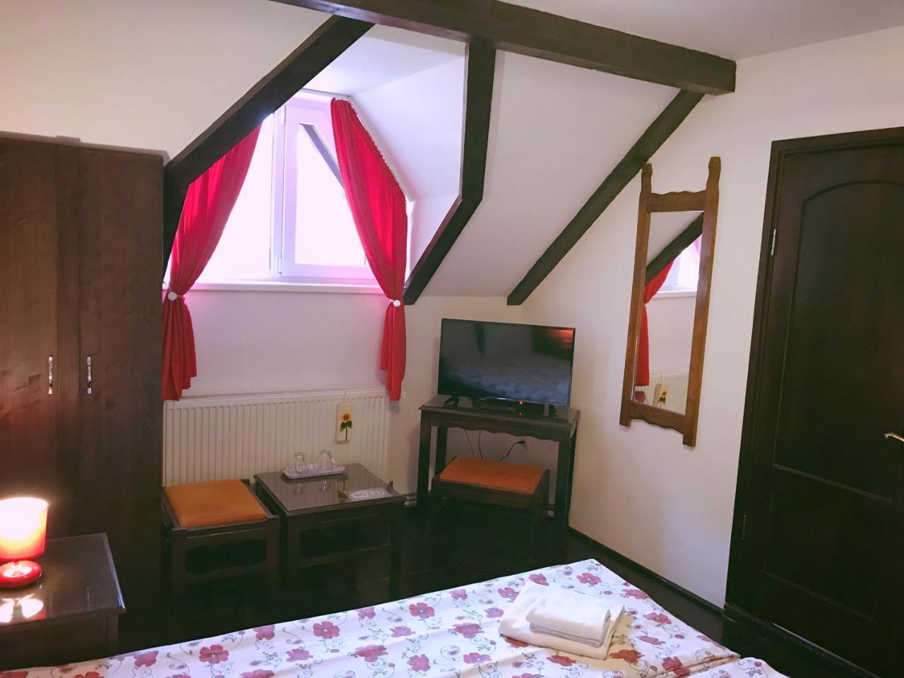 Casa Cu Cerdac Hotel Sighişoara Esterno foto